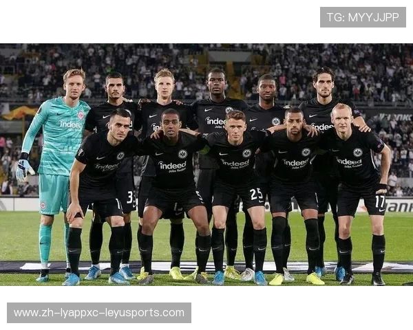 巴黎德甲球队：巴黎圣日耳曼与德甲球队的比较分析